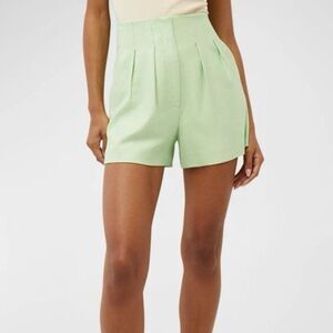 Veronica Beard Gables Pleated Shorts - Light green
